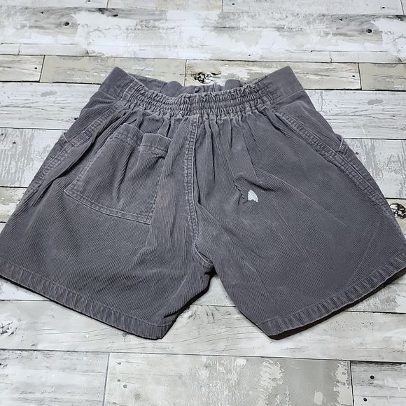 Vintage Weeds 5" grey corduroy deep pocket shorts - Picture 7 of 9